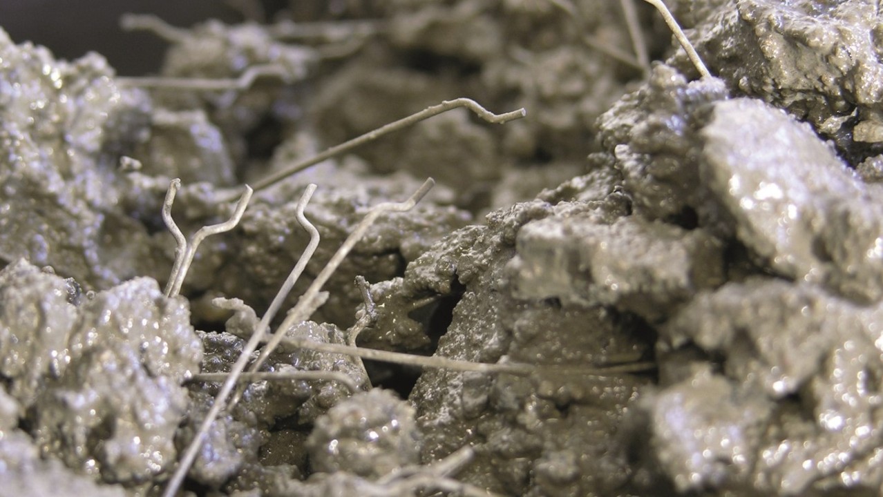 Жаңы бетондун көлөмү боюнча тараган болот фибра